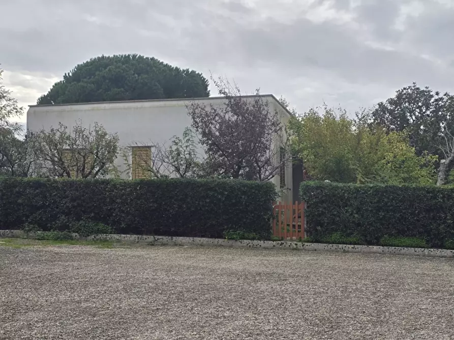 Immagine 5 di Villa in vendita  a Lecce