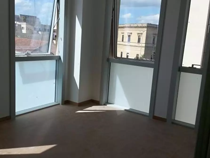 Immagine 4 di Ufficio in affitto  a Lecce