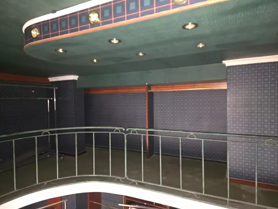 Immagine 20 di Locale commerciale in affitto  in Via Dei Mocenigo 8 10 a Lecce