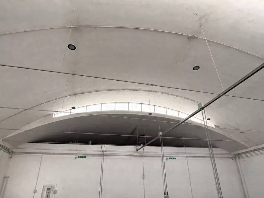 Immagine 3 di Capannone industriale in vendita  in Zona Industriale a Lecce