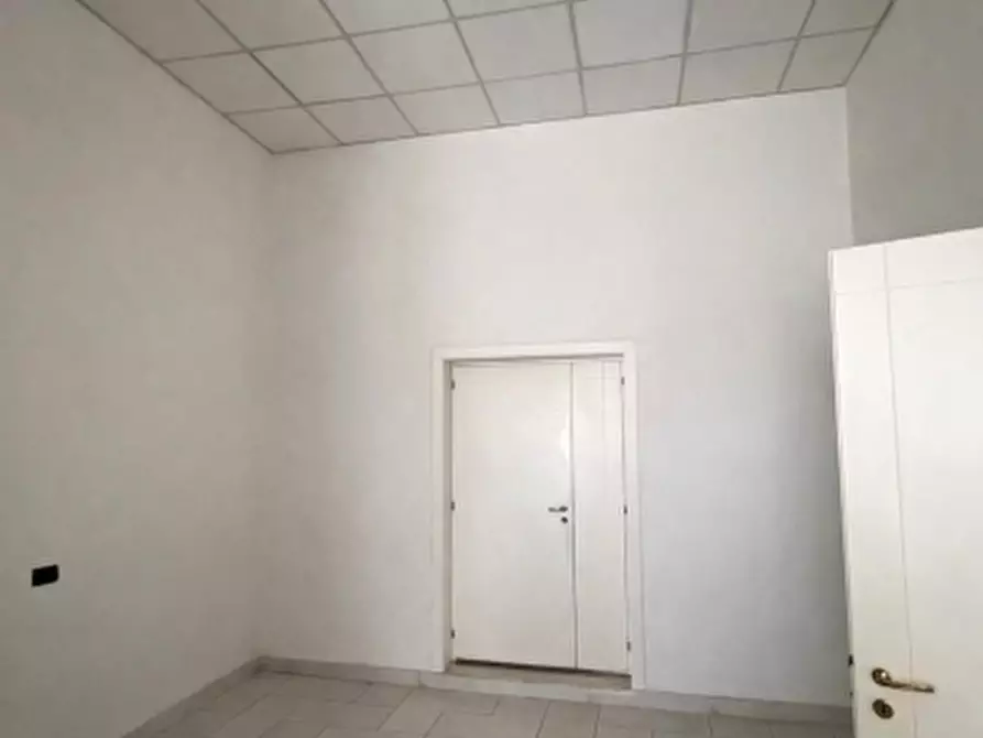 Immagine 4 di Capannone industriale in vendita  in Zona Industriale a Lecce