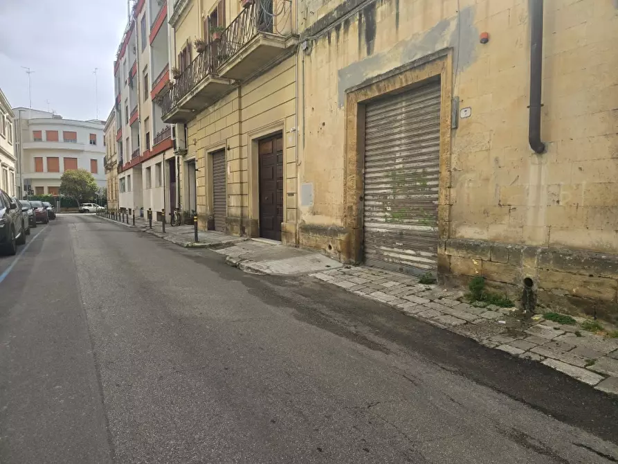 Immagine 3 di Magazzino in affitto  a Lecce