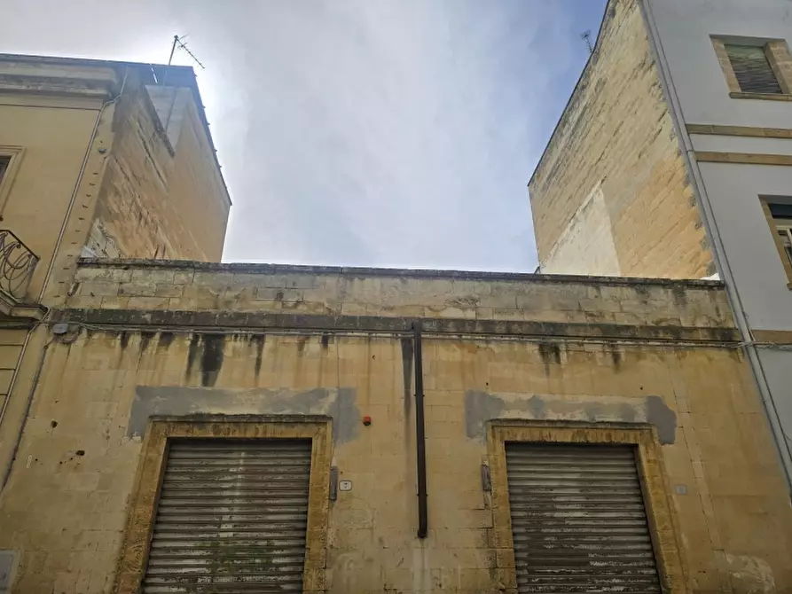 Immagine 5 di Magazzino in affitto  a Lecce