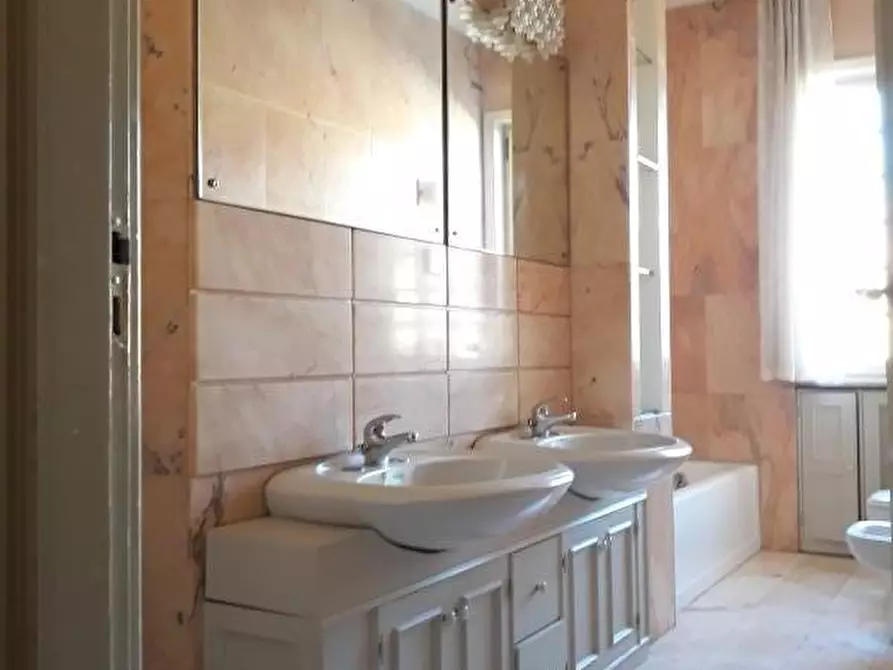 Immagine 11 di Villa in vendita  in Via Antonio Profilo 2 a Lecce
