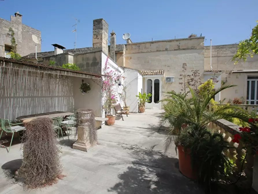 Immagine 23 di Appartamento in vendita  a Lecce