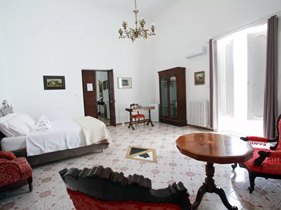 Immagine 17 di Appartamento in vendita  a Lecce