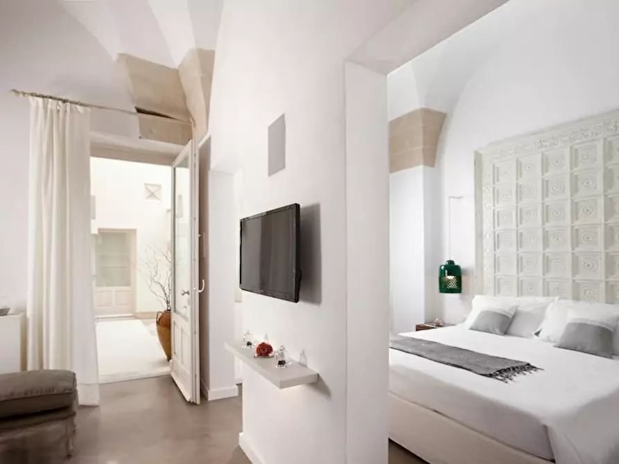 Immagine 3 di Immobile di prestigio in vendita  in Via Vittorio dei Prioli 42 a Lecce