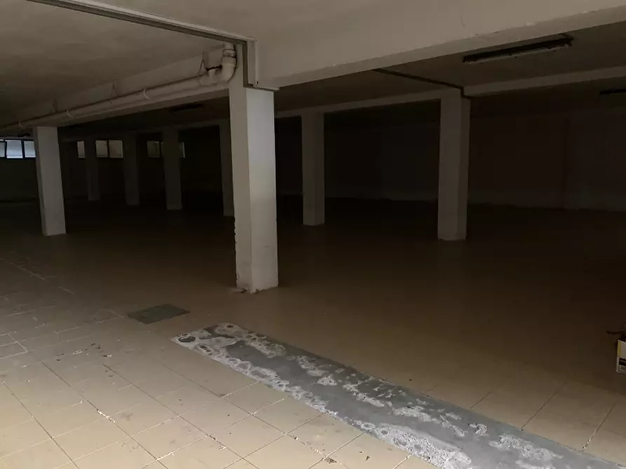 Immagine 8 di Magazzino in affitto  in Via Vecchia Frigole snc a Lecce