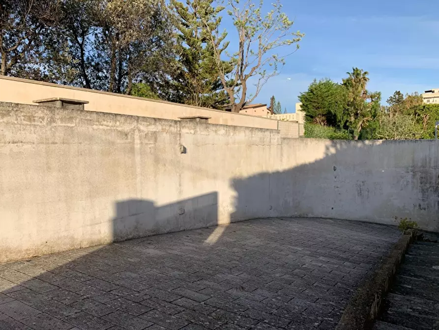 Immagine 5 di Magazzino in affitto  in Via Vecchia Frigole snc a Lecce