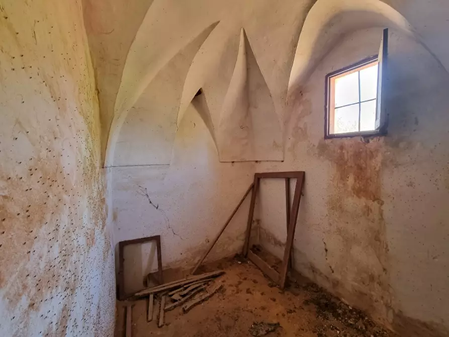 Immagine 9 di Rustico / casale in vendita  a Squinzano