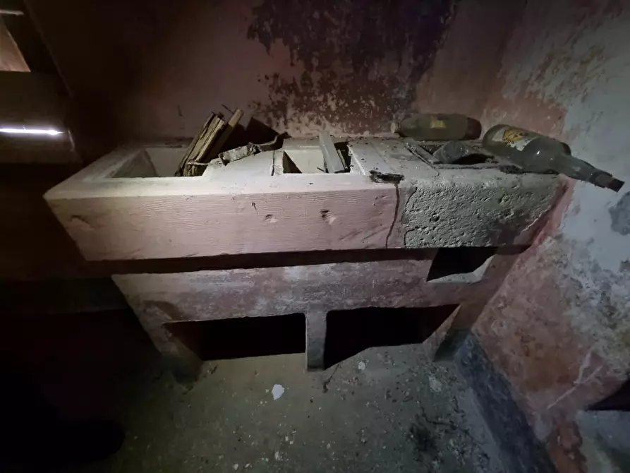 Immagine 12 di Rustico / casale in vendita  a Squinzano