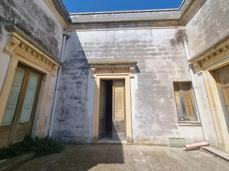 Immagine 10 di Immobile di prestigio in vendita  in Via Gianfilippe 3 a Squinzano