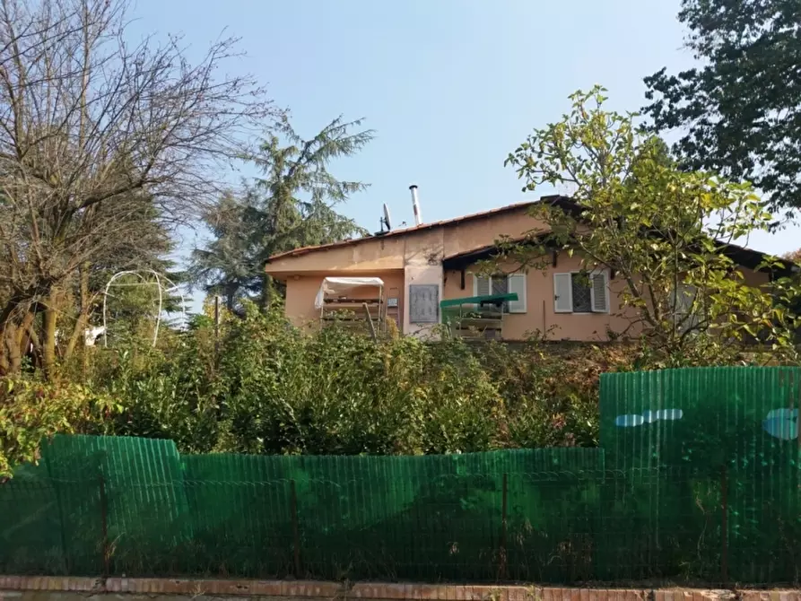 Immagine 2 di Villa in vendita  a Torino
