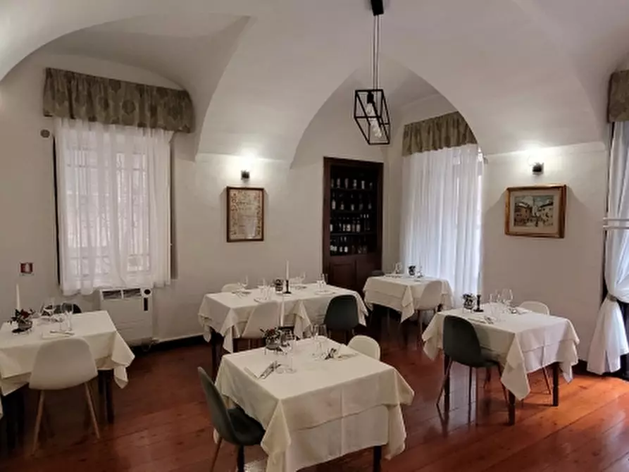 Immagine 1 di Bar / Ristorante in vendita  in via CARLO ALBERTO 5 a Moncalieri