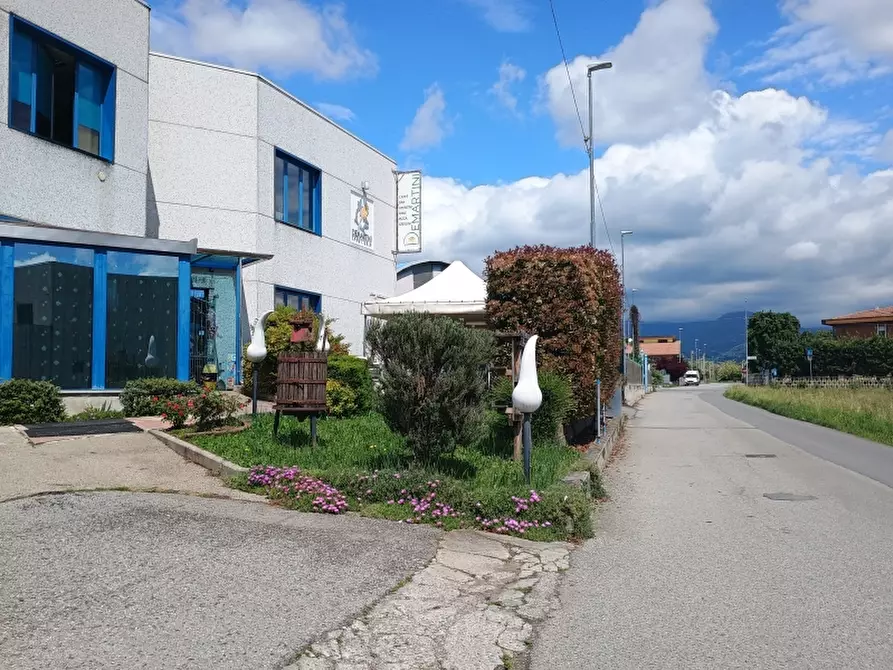 Immagine 7 di Attività commerciale in vendita  in STRADA VALPERGA 27 a Salassa