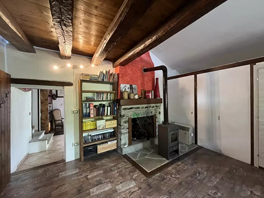 Immagine 16 di Azienda agricola in vendita  in REGIONE COLFACERO 3 a Gravere