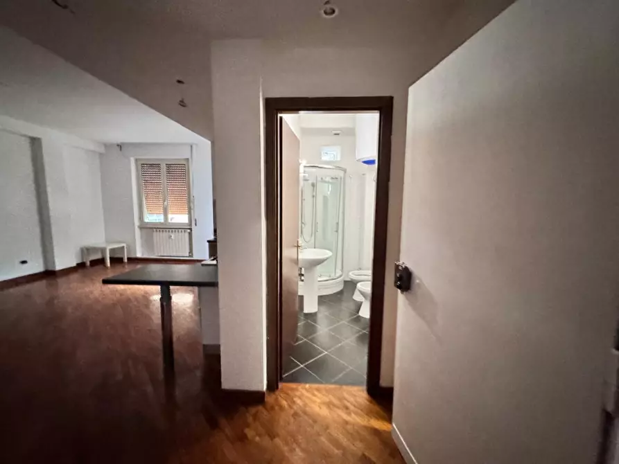 Immagine 11 di Appartamento in vendita  in VIA CAMESENA 4 a Roma