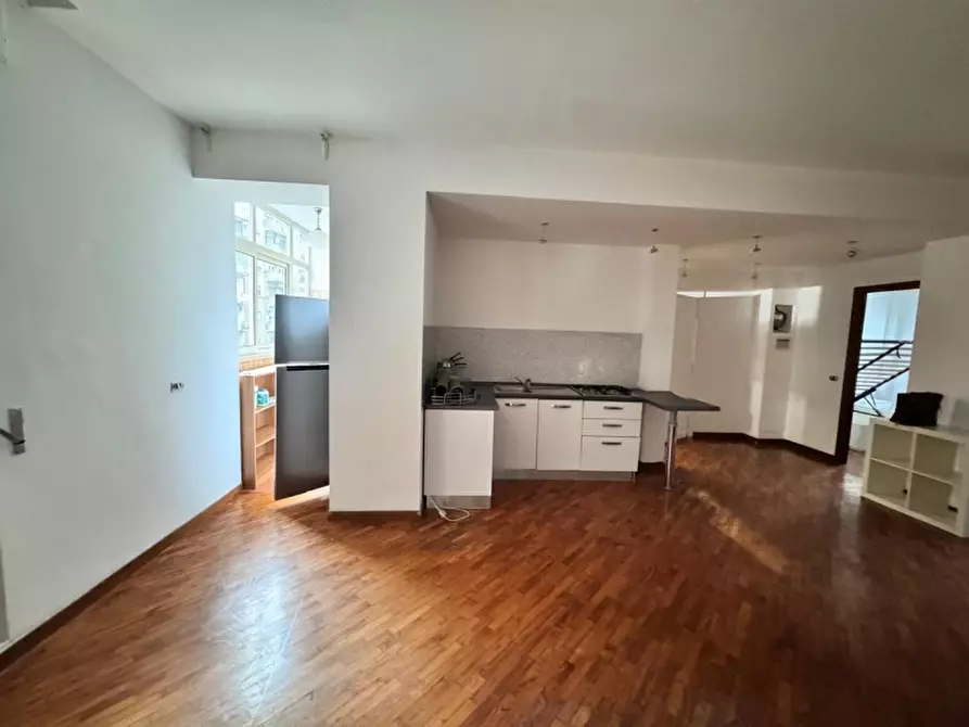 Immagine 5 di Appartamento in vendita  in VIA CAMESENA 4 a Roma