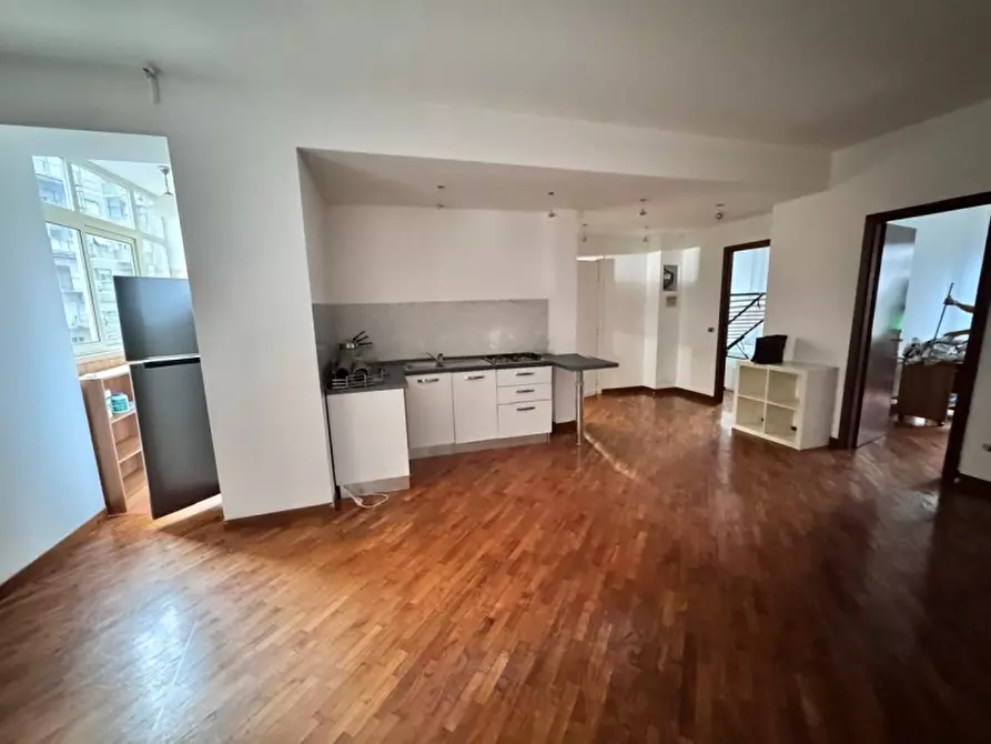 Immagine 1 di Appartamento in vendita  in VIA CAMESENA 4 a Roma