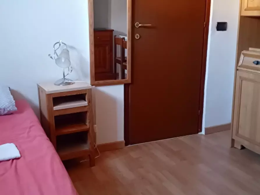 Immagine 2 di Mansarda in vendita  in Via San Giovanni Battista La Salle a Torino