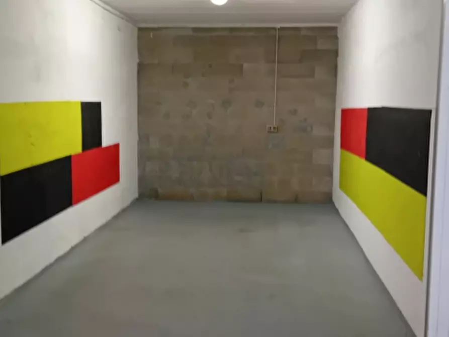 Immagine 11 di Box auto in vendita  a Torino