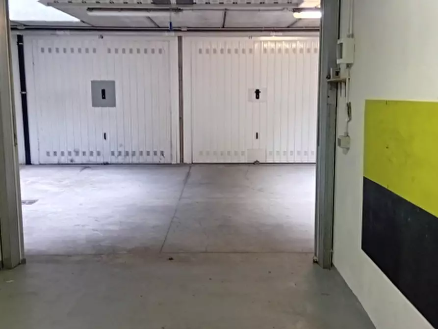 Immagine 15 di Box auto in vendita  a Torino