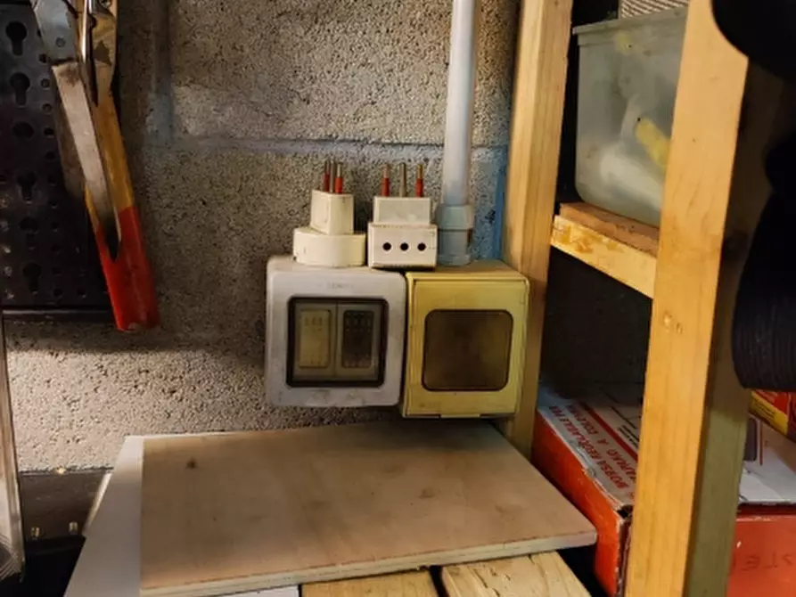 Immagine 9 di Box auto in vendita  a Torino