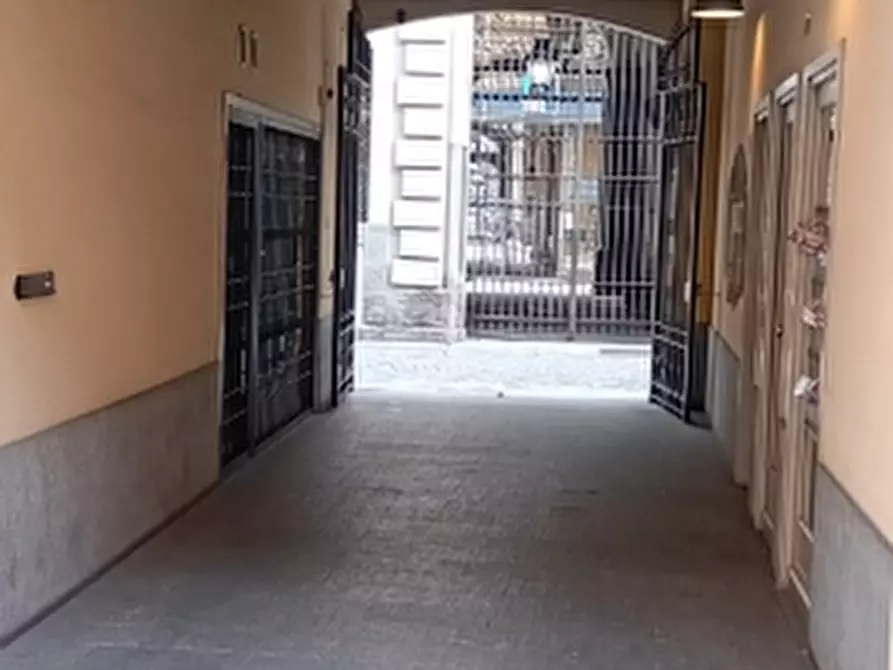 Immagine 3 di Posto auto in vendita  in VIA BELLEZIA 5 a Torino