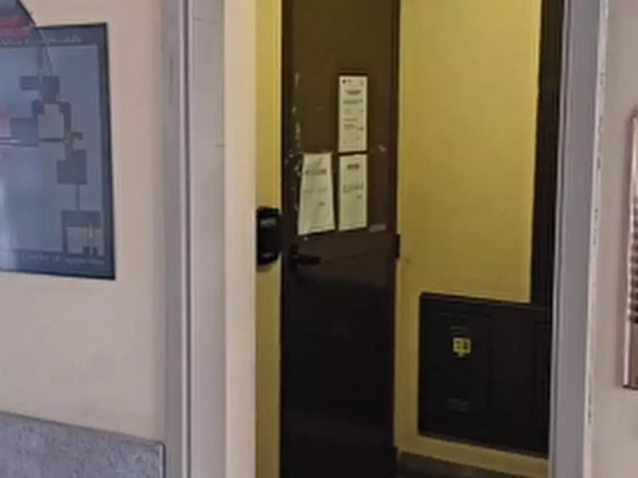 Immagine 6 di Posto auto in vendita  in VIA BELLEZIA 5 a Torino