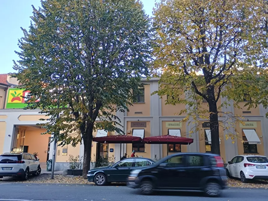 Immagine 3 di Attività commerciale in vendita  in CORSO BRESCIA 55 a Torino