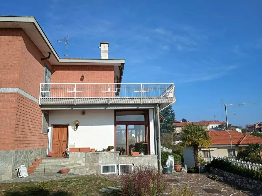 Immagine 1 di Villa in vendita  a Baldissero Torinese