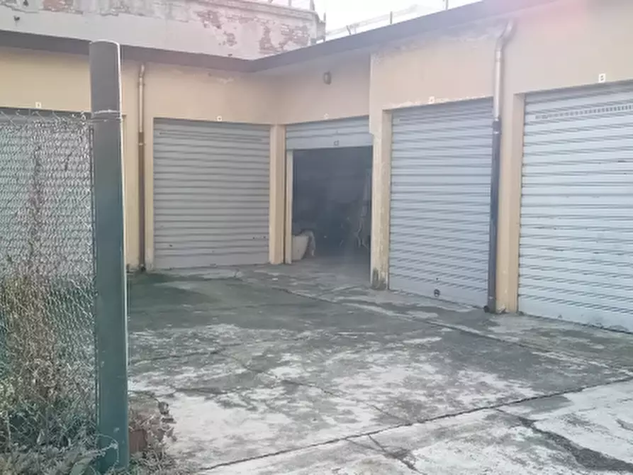Immagine 3 di Garage in vendita  a Torino