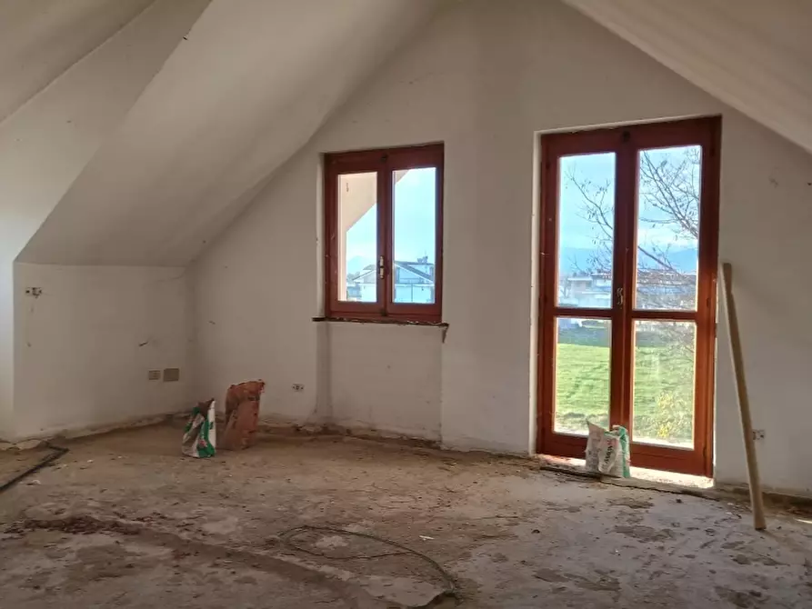 Immagine 8 di Villa in vendita  a Leini