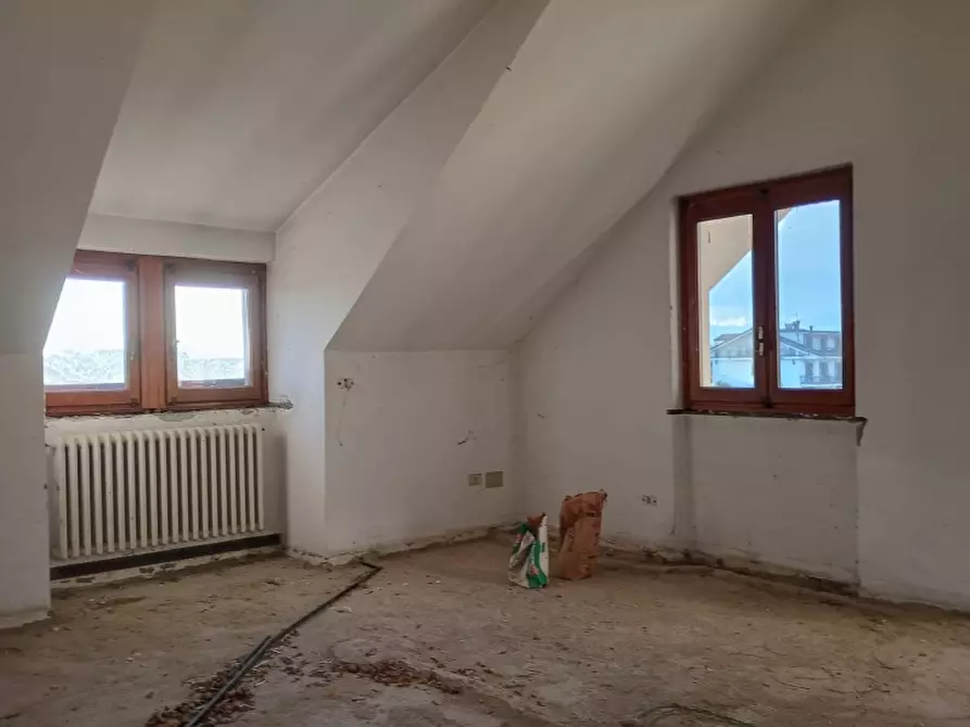 Immagine 9 di Villa in vendita  a Leini