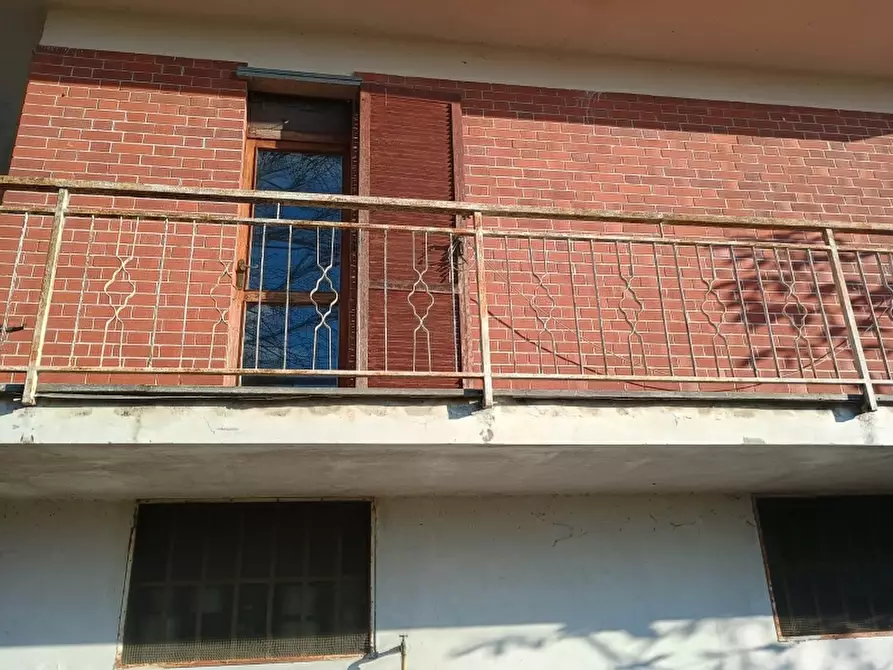 Immagine 6 di Villa in vendita  a Leini