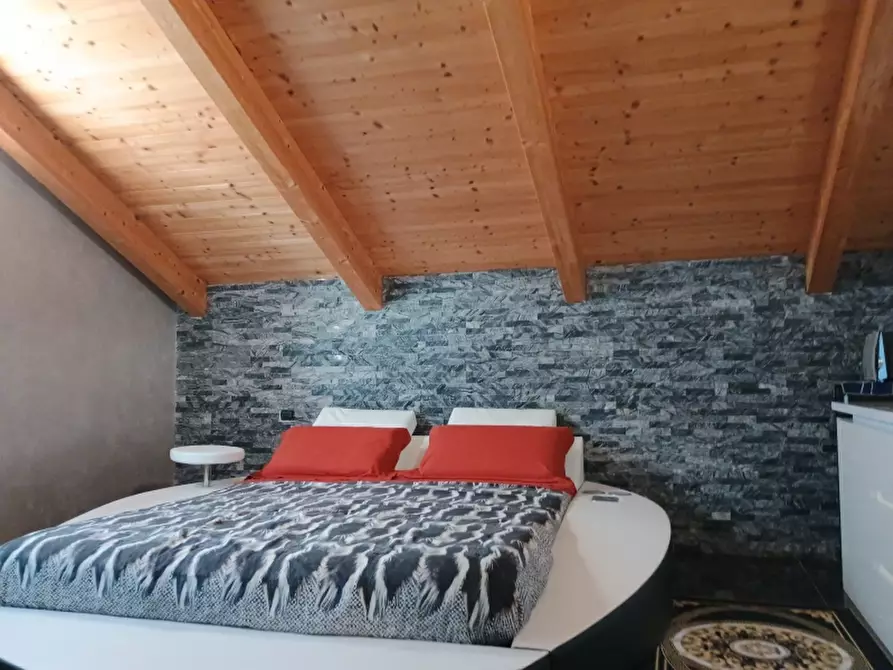 Immagine 21 di Villa in vendita  a Leini