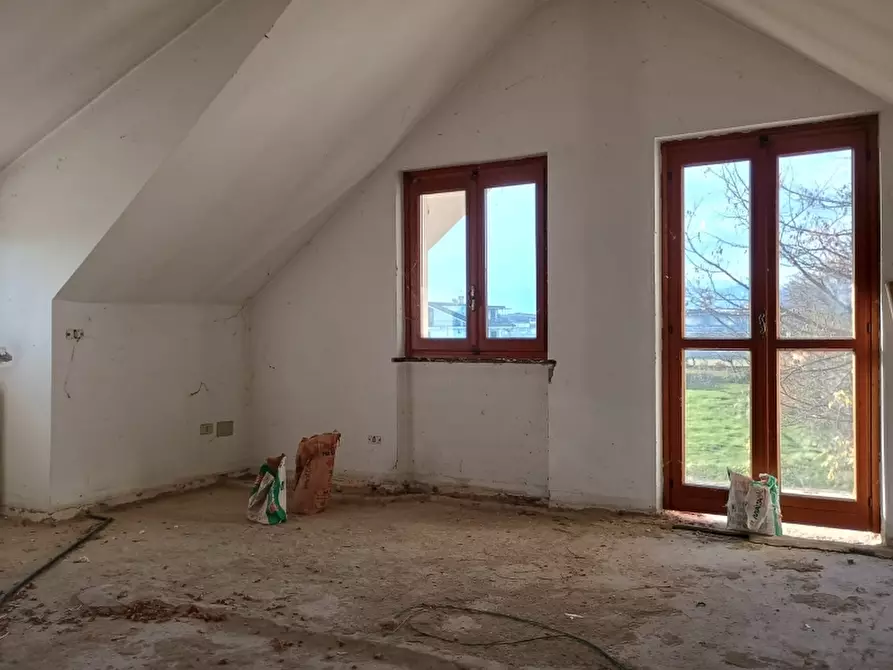 Immagine 7 di Villa in vendita  a Leini