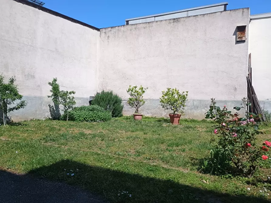 Immagine 11 di Appartamento in vendita  a Torino