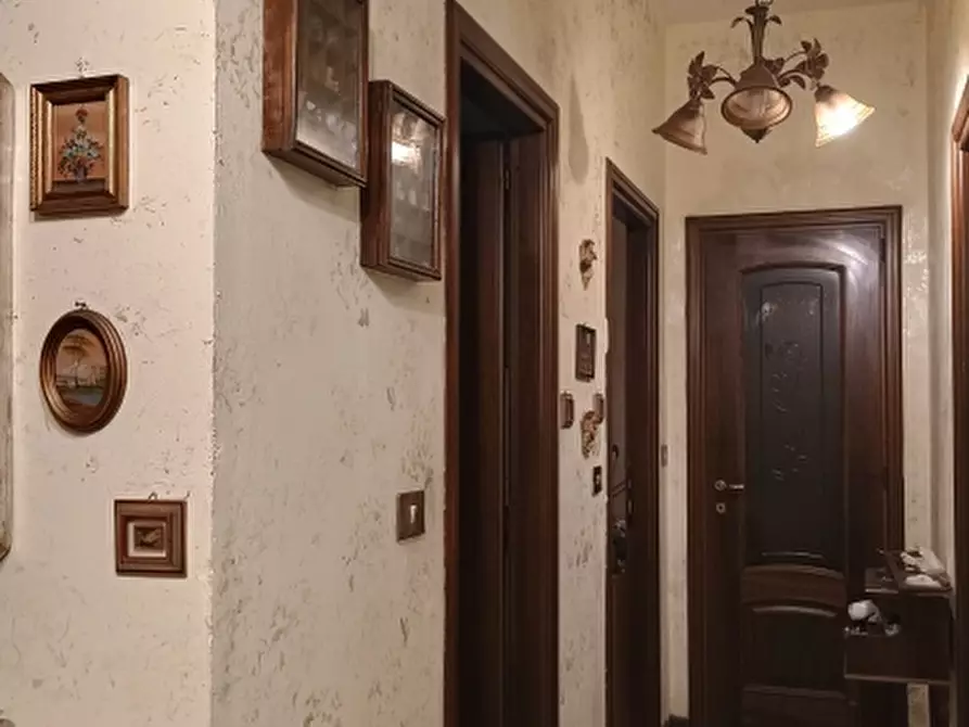 Immagine 8 di Appartamento in vendita  a Torino