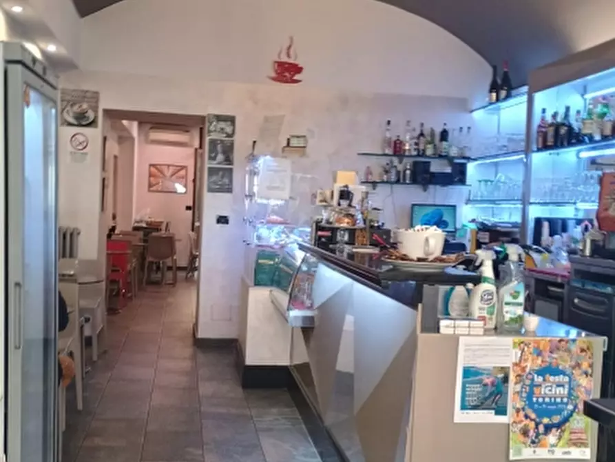Immagine 12 di Attività commerciale in vendita  in via SAN SECONDO 30 a Torino