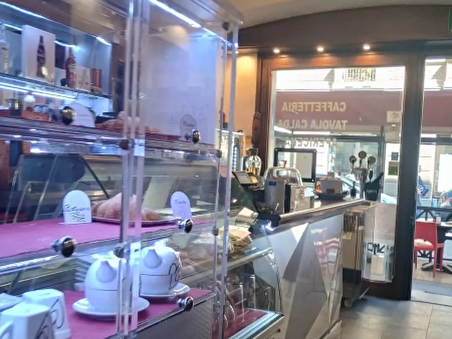 Immagine 3 di Attività commerciale in vendita  in via SAN SECONDO 30 a Torino