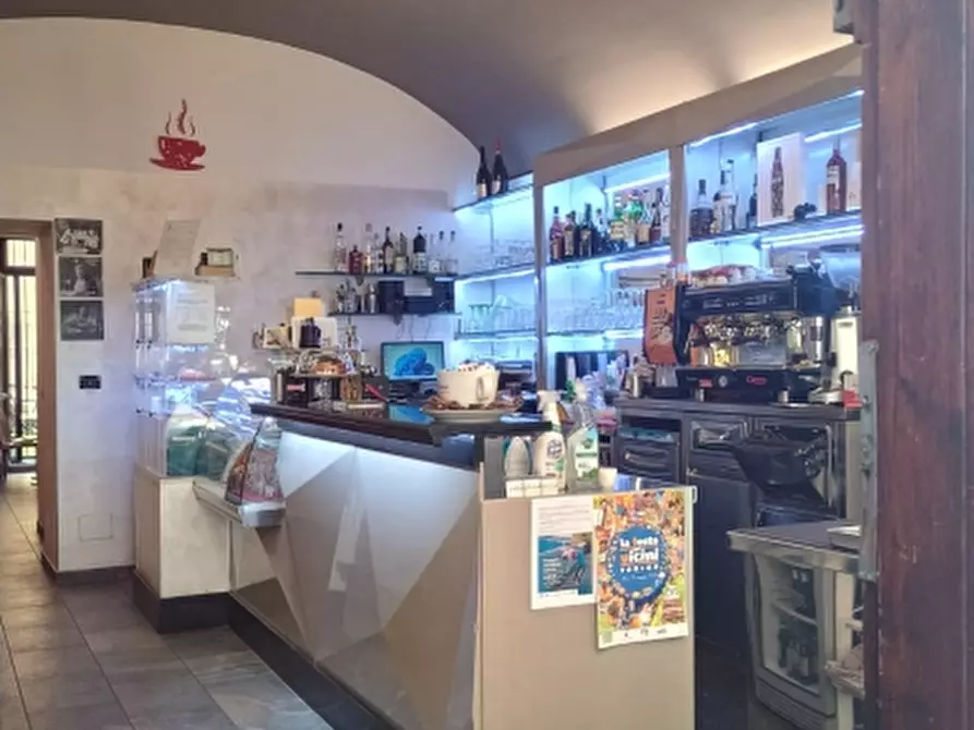 Immagine 10 di Attività commerciale in vendita  in via SAN SECONDO 30 a Torino
