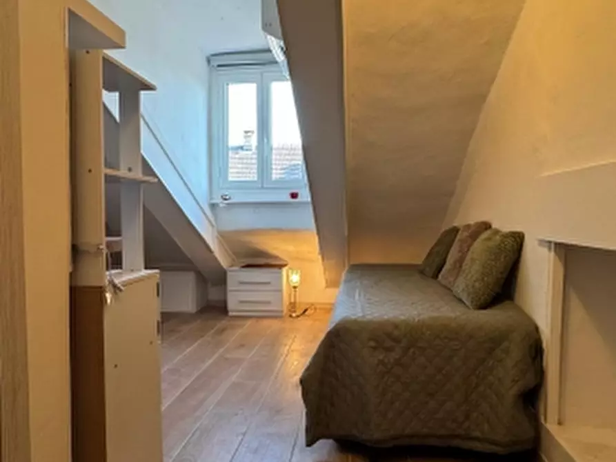 Immagine 9 di Mansarda in affitto  a Torino