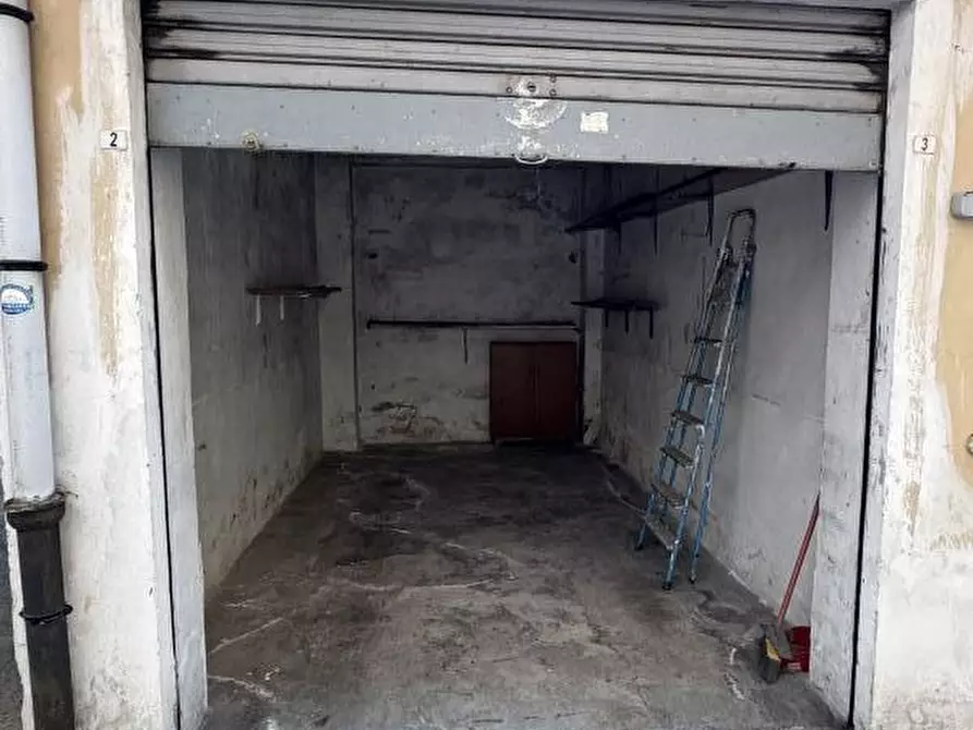 Immagine 3 di Box auto in vendita  a Torino