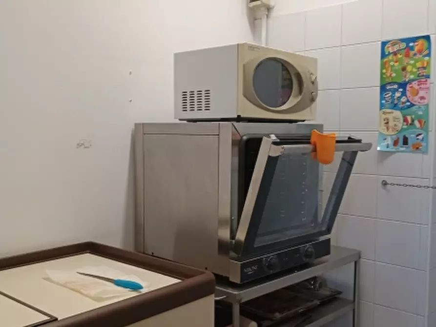 Immagine 9 di Bar / Ristorante in vendita  in VIA BOLOGNA 31 a Torino