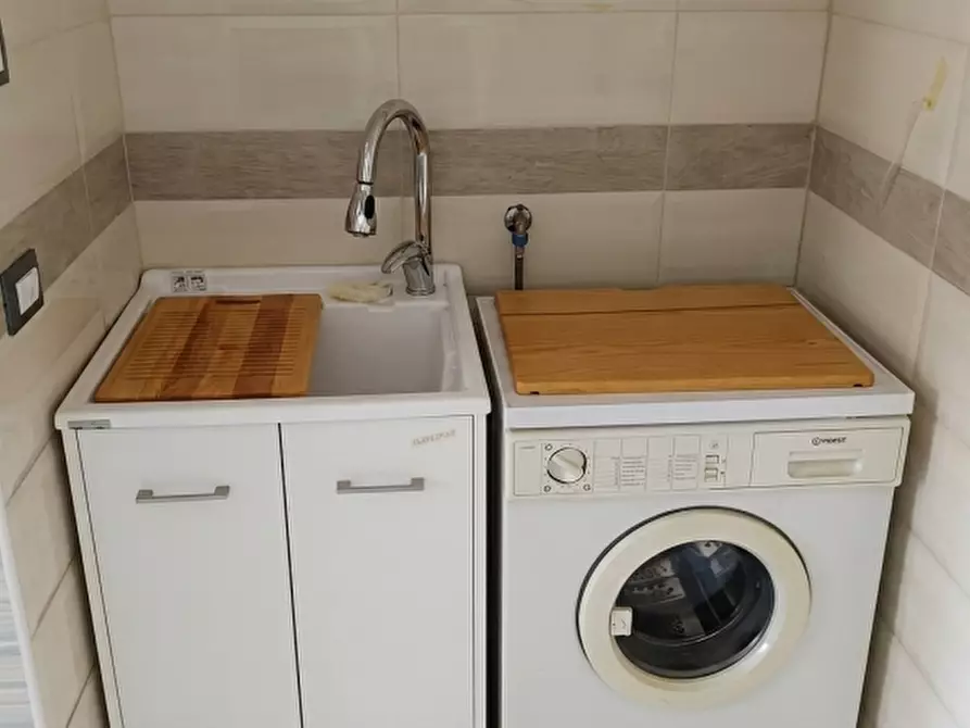 Immagine 4 di Appartamento in vendita  a Asti