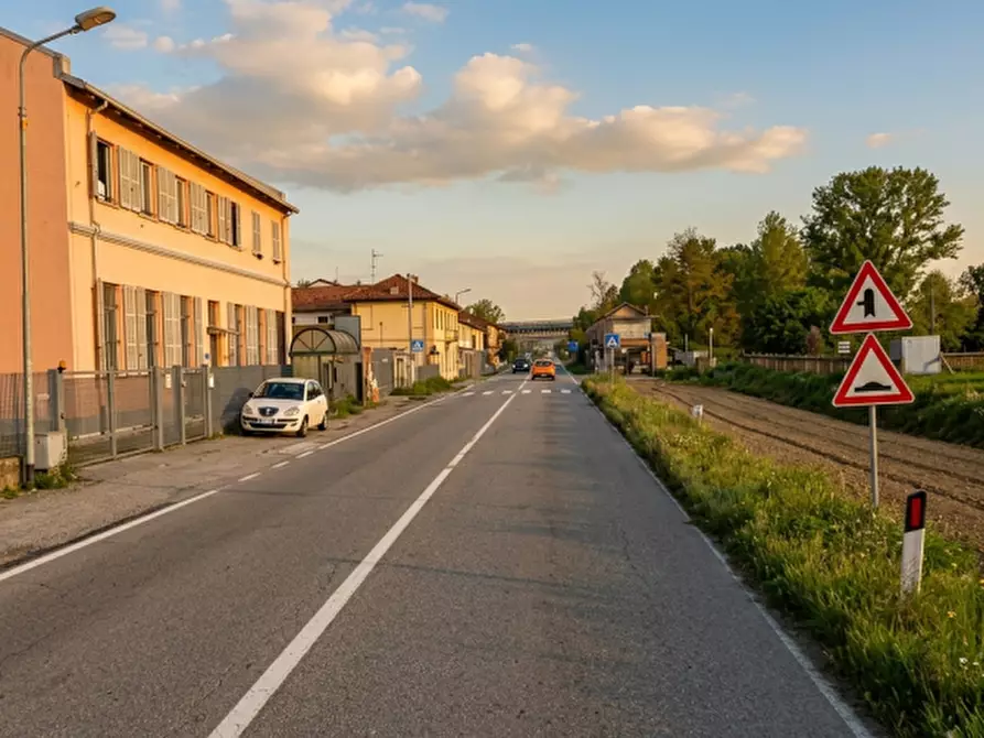 Immagine 3 di Terreno industriale in vendita  a Asti