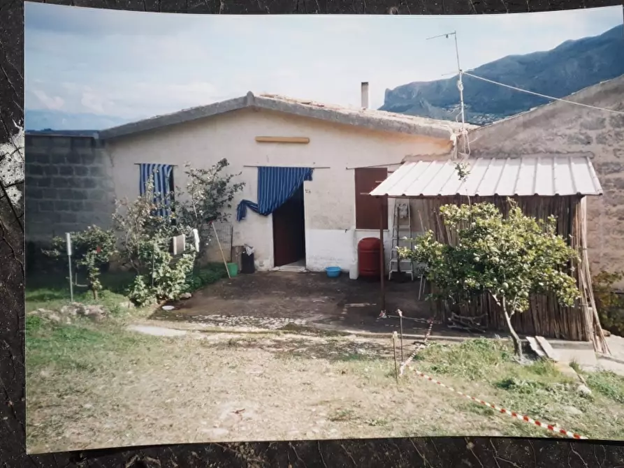 Immagine 1 di Casa indipendente in vendita  in Contrada Grotticelle vicino scopelli e Baia Guisaloca a Castellammare Del Golfo