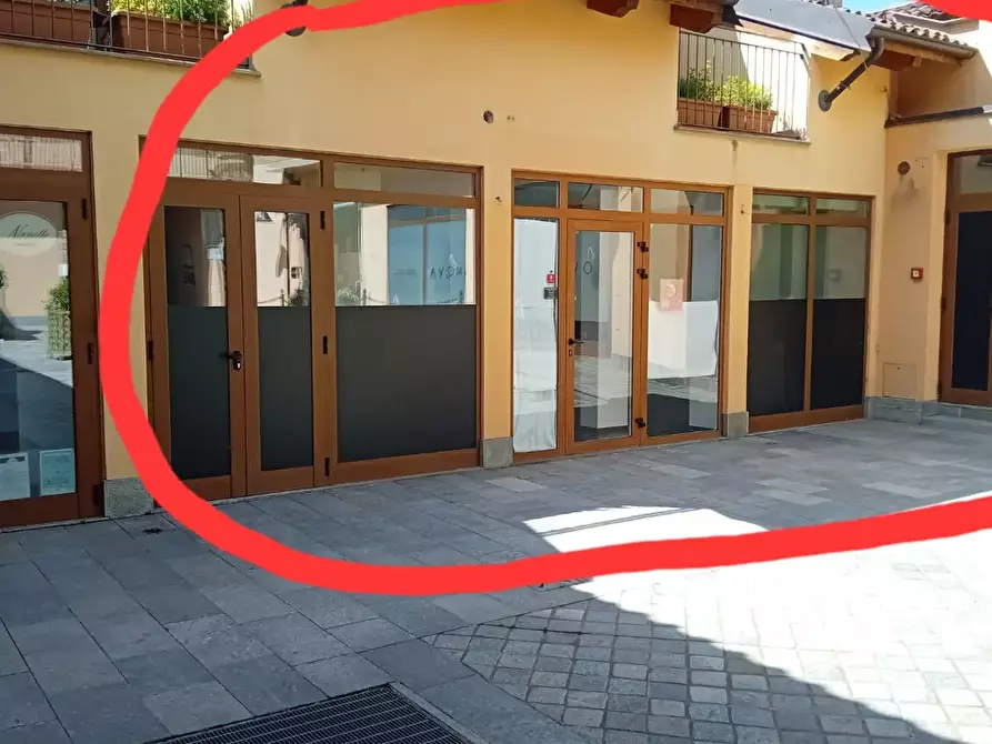 Immagine 5 di Locale commerciale in affitto  in Corso Moncalieri 256 a Torino