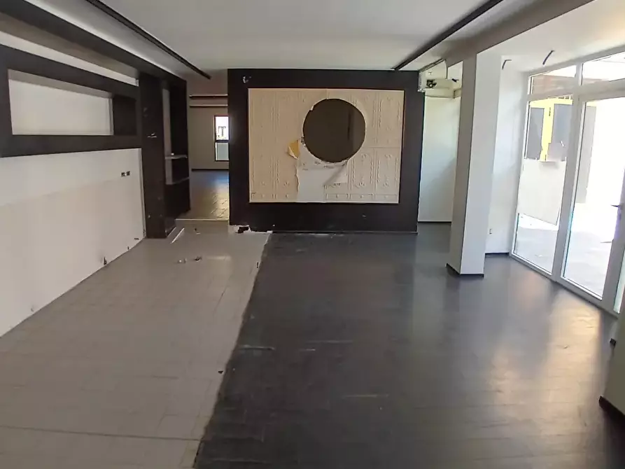 Immagine 6 di Locale commerciale in affitto  in Corso Moncalieri 256 a Torino